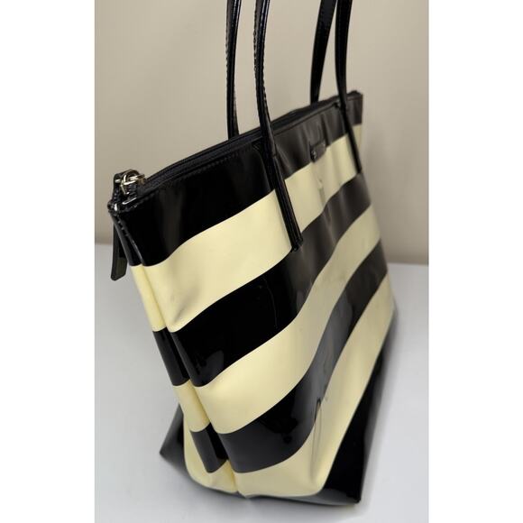 Kate Spade Penn Valley Sophie Tote Large Black Cream Patent PVC Top Handle Bag - Picture 3 of 11